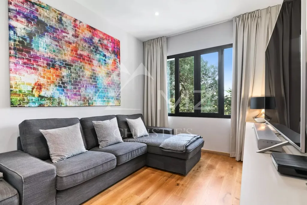 Séjour - Villa Moderne avec Piscine à Cannes