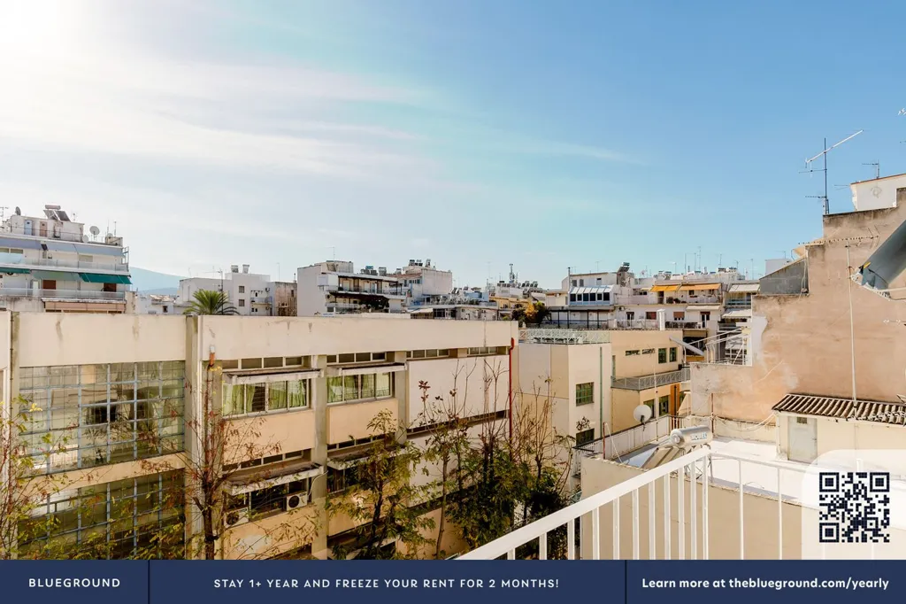 Rõdu - Furnished Apartment with Elevator in Athens
