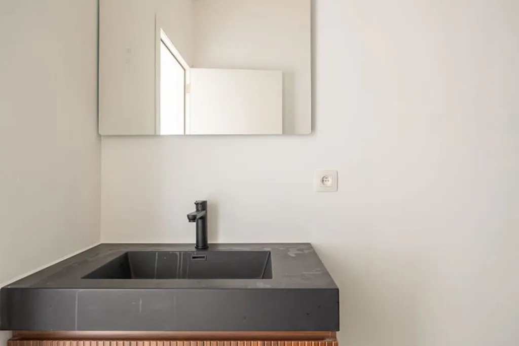 Vannitoad - Penthouse with Terrace in Antwerp