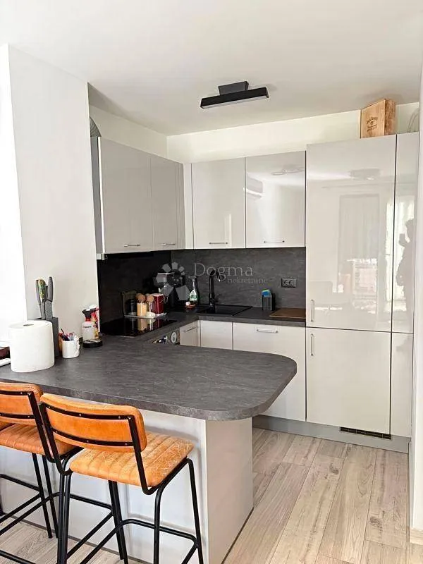 Cucina - Modern Studio with Garden in Duilovo, Split