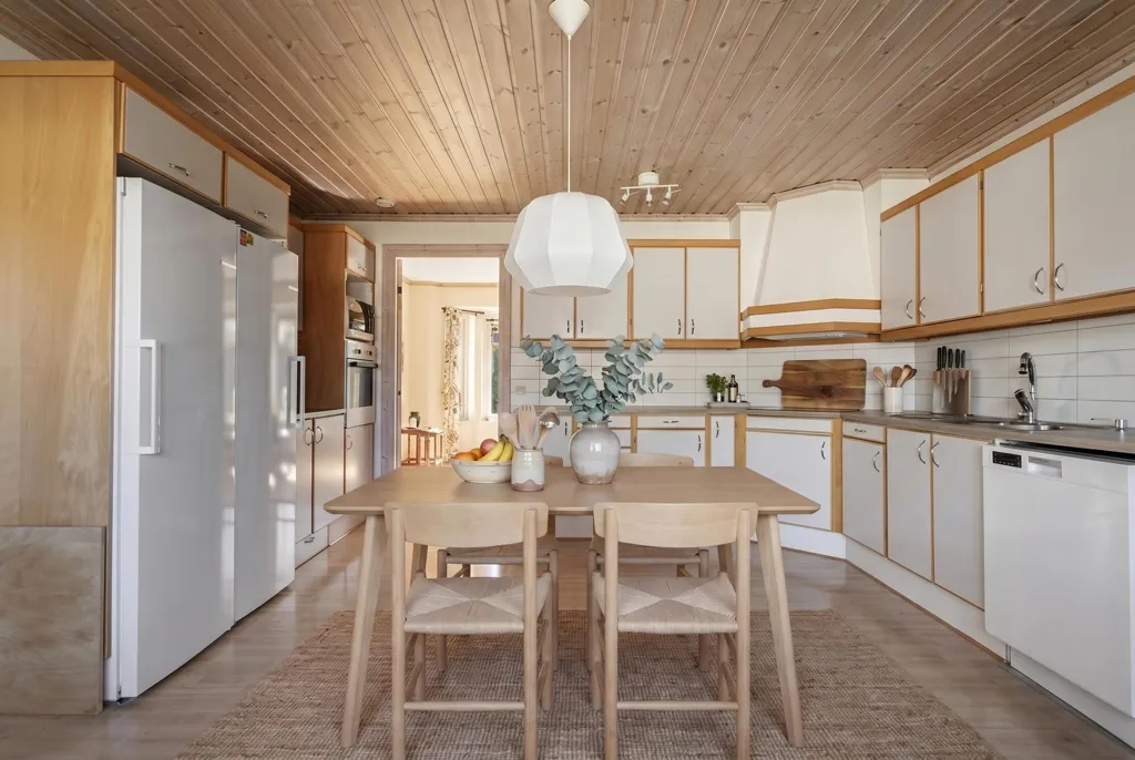Söögituba - Sunny Corner Plot Villa in Skogshöjden