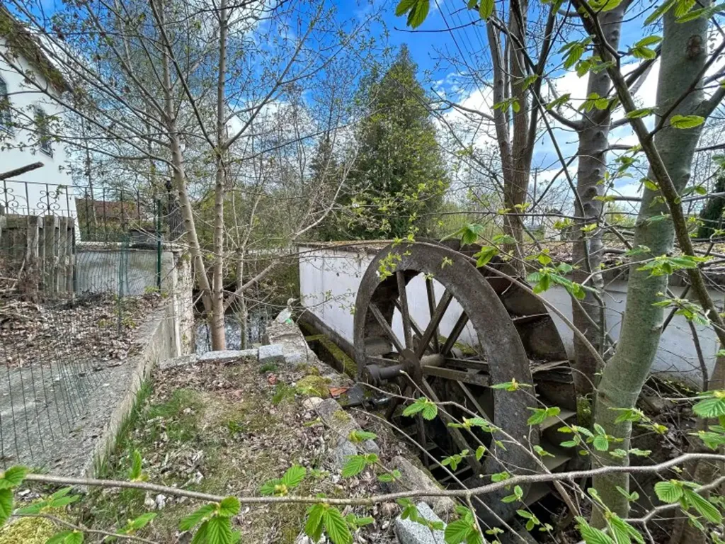 Giardino - Historic Mill with Schloss Proximity in Achleiten