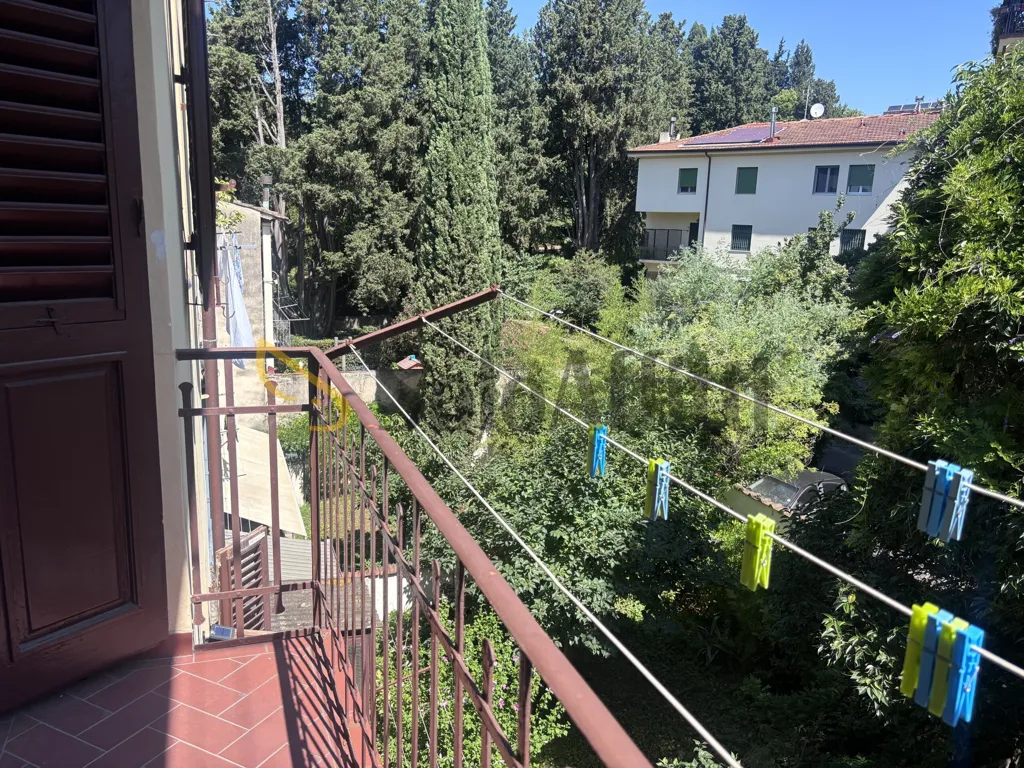 Balcon - Shared Apartment with Balcony in Florence