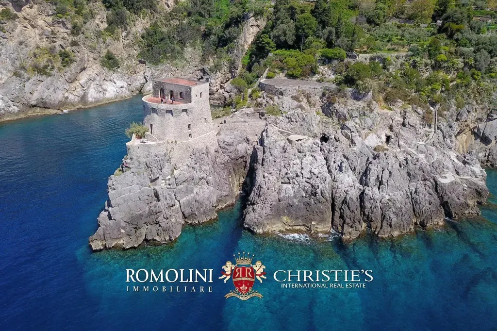 Välivaade - Waterfront Villa with Sea Access on Amalfi Coast