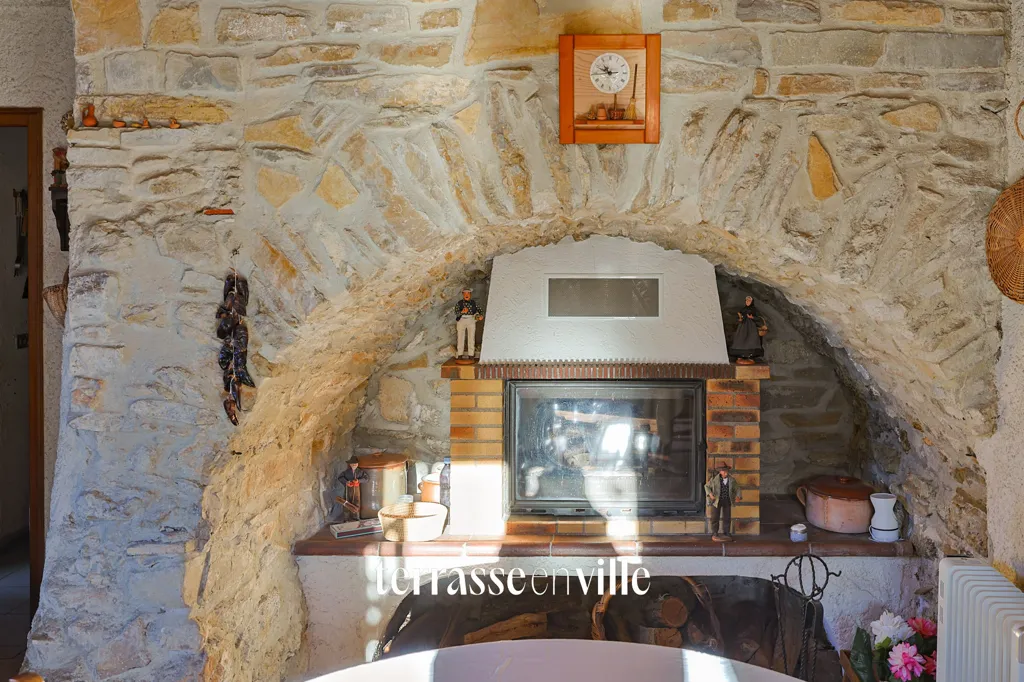 Séjour - Maison Familiale avec Jardin à Saint-Cyr-sur-Mer