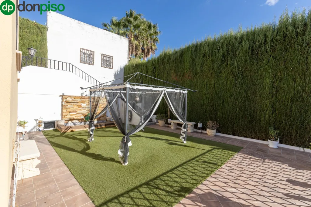 Jardin - Chalet with Private Pool in Calle del Abedul
