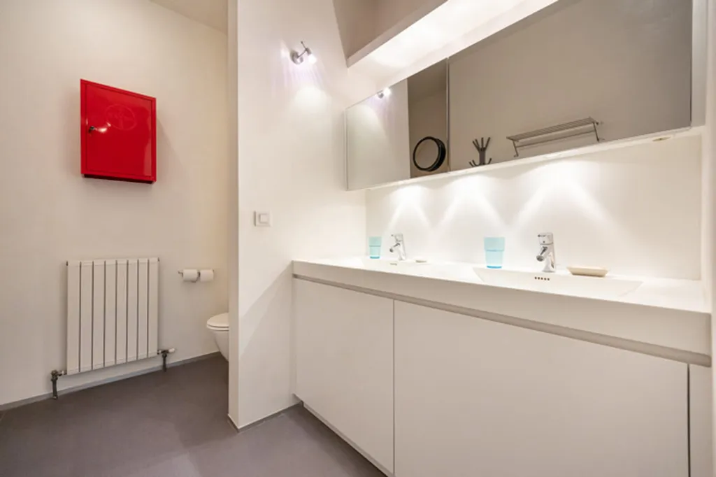 Bagni - Architectural House with Terrace in Turnhout