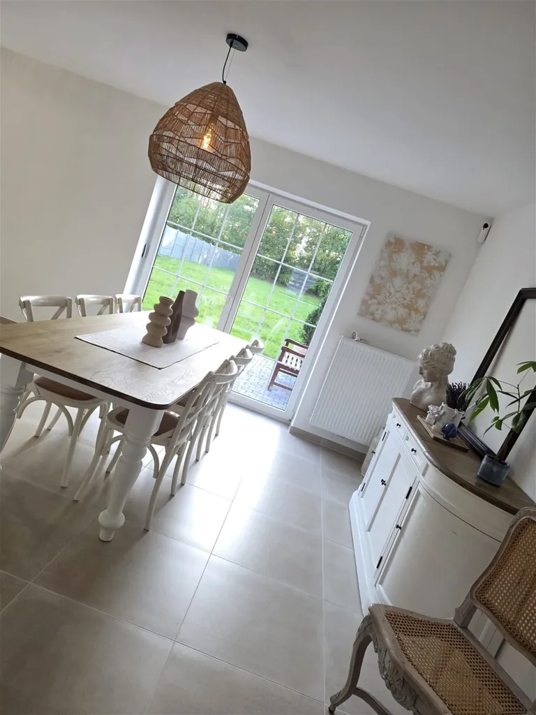 Söögituba - Energy-Efficient 3-Bedroom House in Baugnies