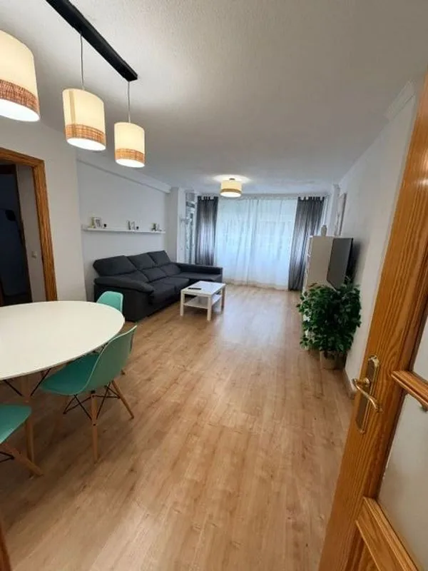 Salle à manger - Flat with Terrace in El Naranjo, Fuenlabrada
