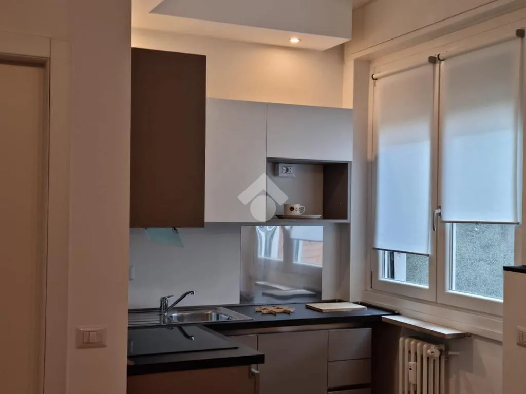 Köök - Fully Furnished Studio with Balcony in Milan