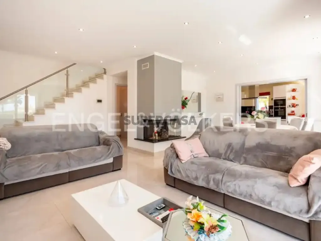 Elutuba - Modern Villa with Sea Views in Lagoa