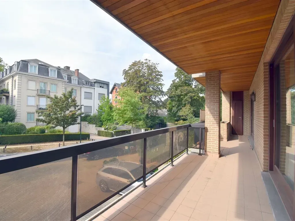 Balcon - Appartement de Standing avec Jardin à Ukkel