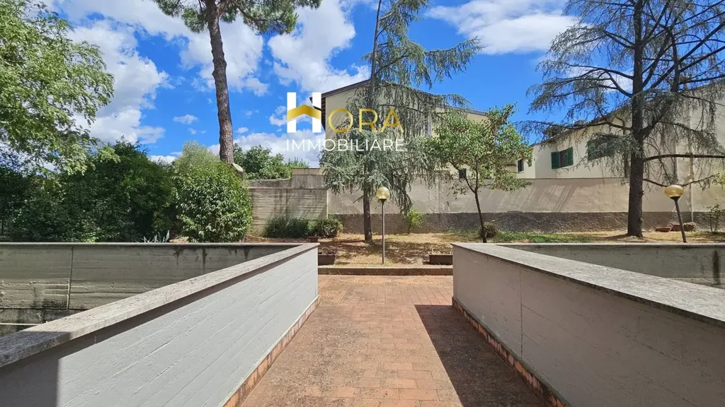 Jardin - Quadrilocale with Balcony in Florence