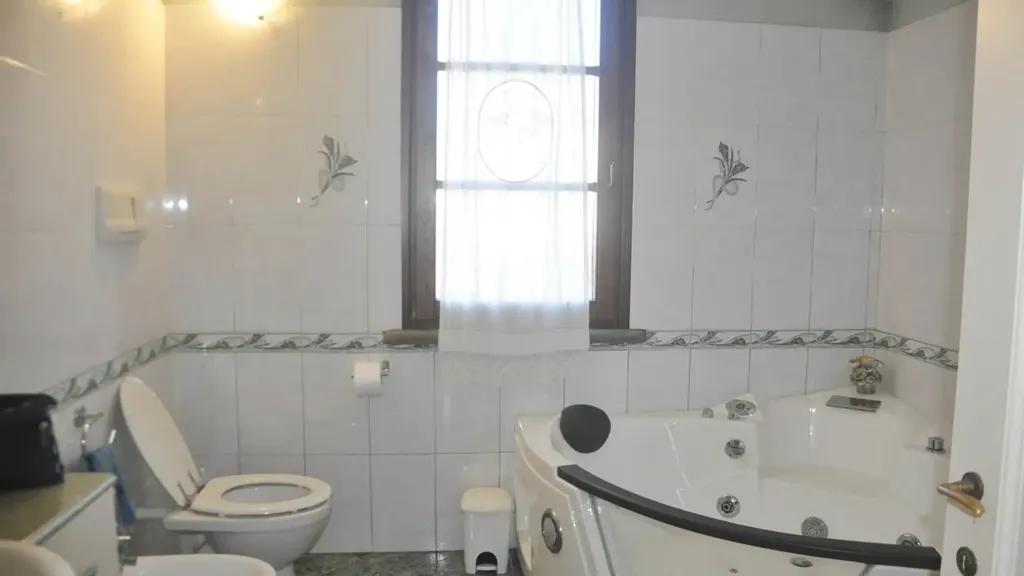 Maison 9 pièces à IT
