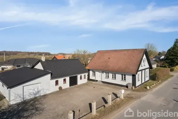 Õhuvaade - Historic Villa with Garden in Smidstrup