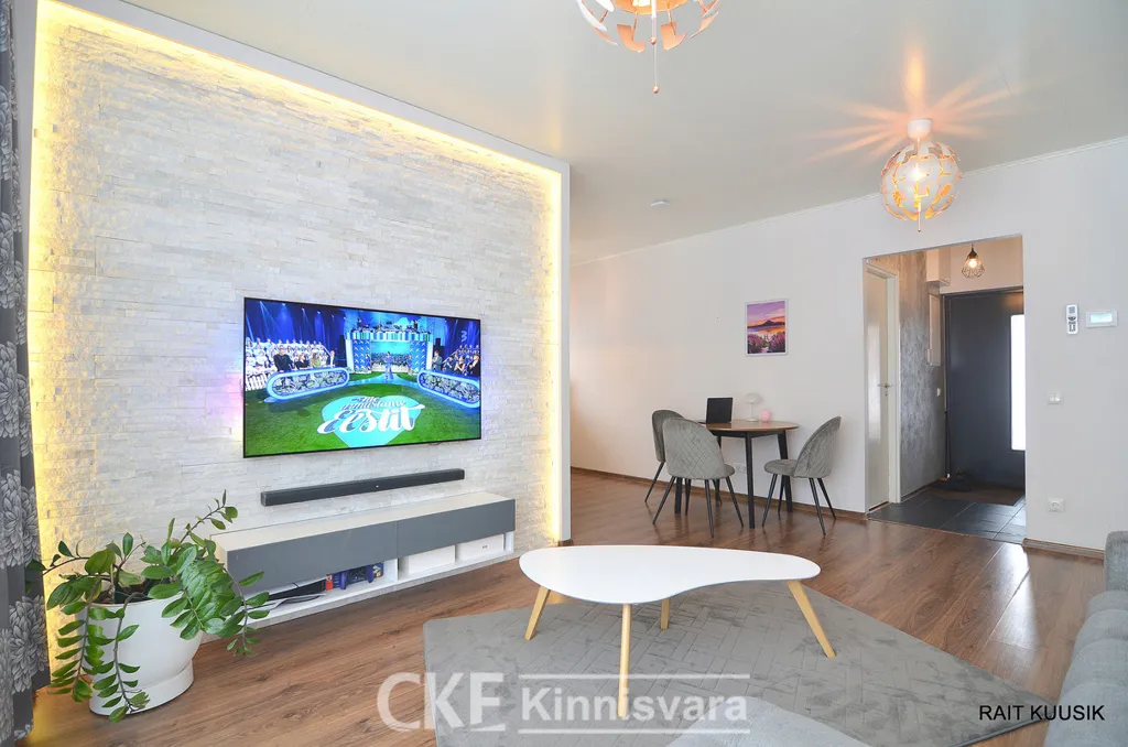 Séjour - Four-Bedroom House with Terrace in Tõrvandi