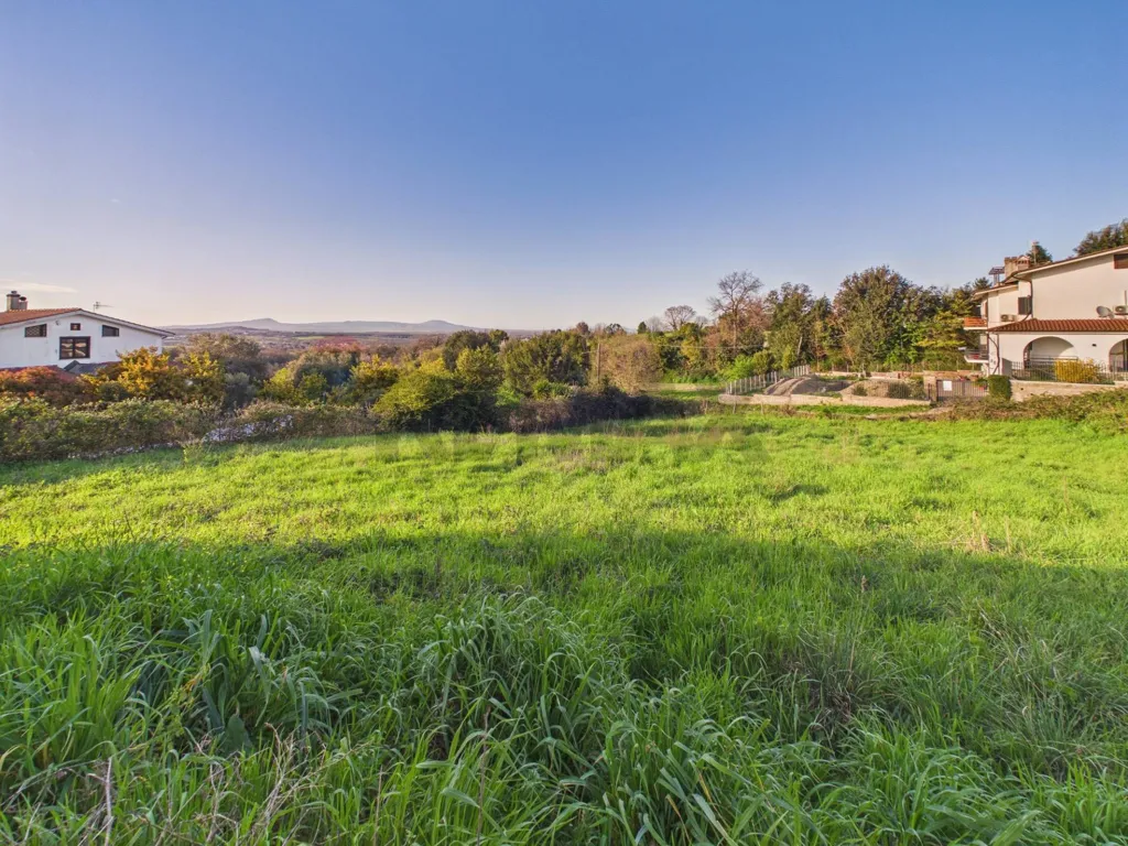 Aed - Buildable Plot in Campagnano di Roma
