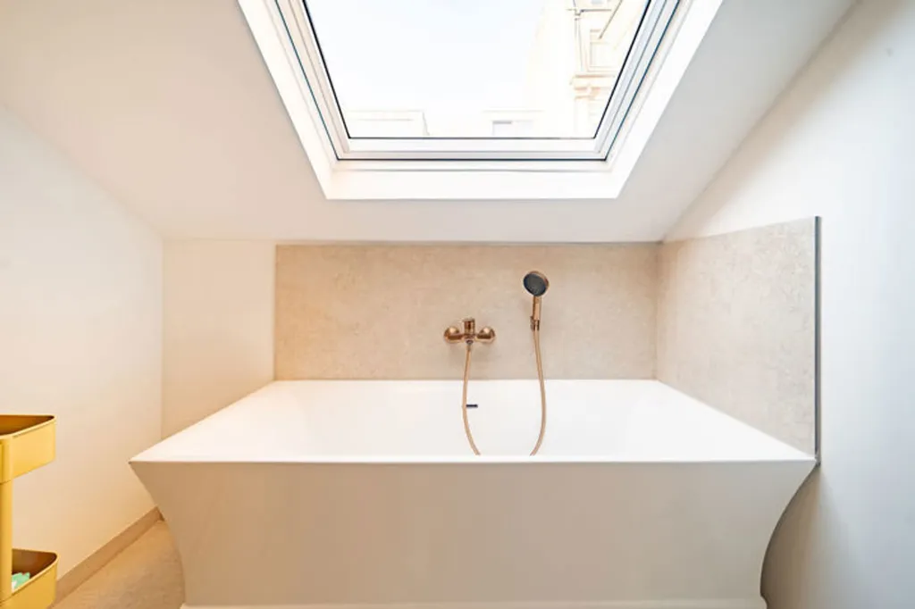 Vannitoad - Duplex with Balcony in Saint Gilles