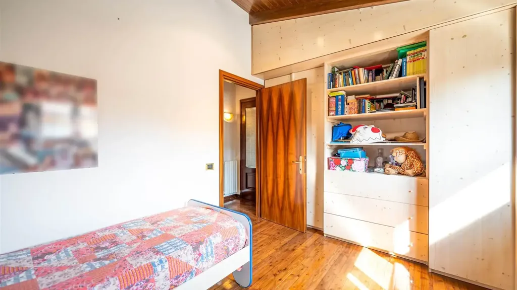 Chambres - Bifamiliar Villa with Private Garden in Noale