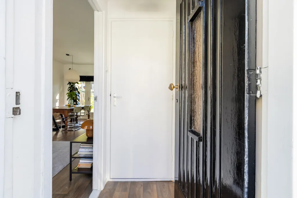 hallway_entrance