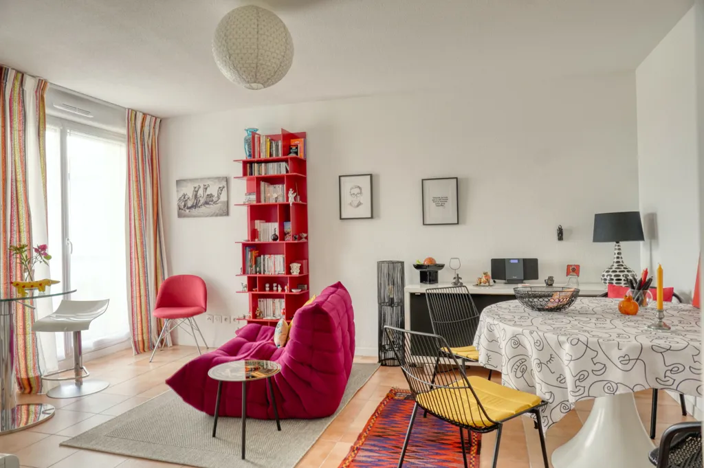 Elutuba - Bright 2-Bedroom Apartment with Balcony in Leguevin