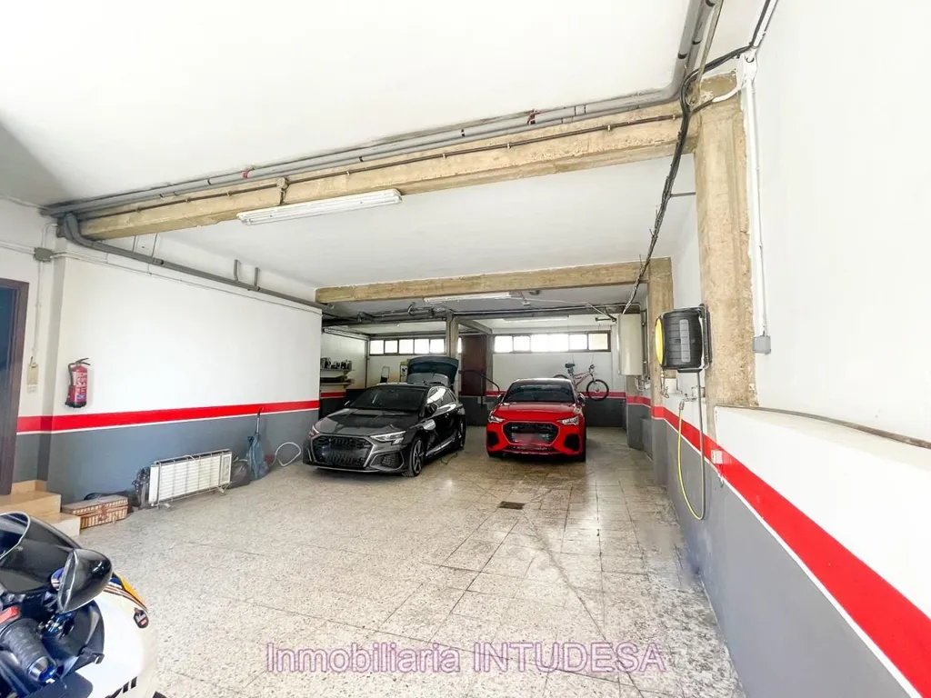 Garage - Chalet with Pool in Corella, Navarra
