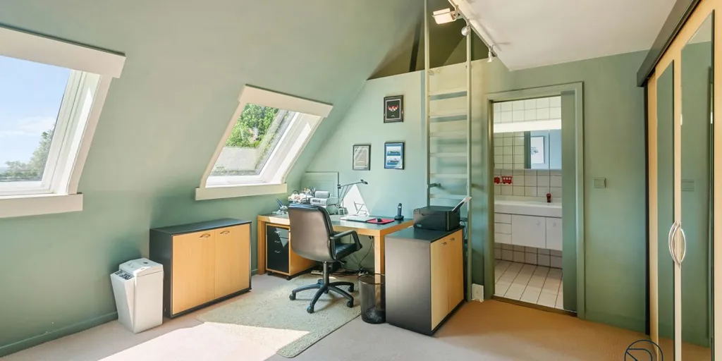 Kabinet - Timeless Villa with 1 Hectare Plot in Ronse
