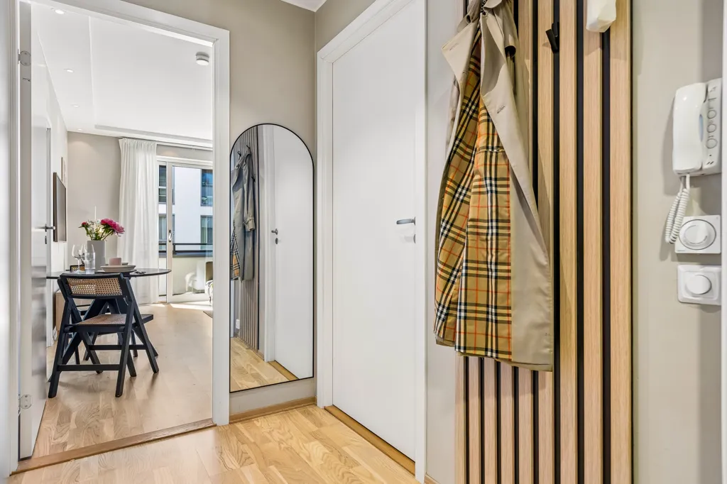 Esik - Modern Flat with Balcony in Øvre Nyhavna