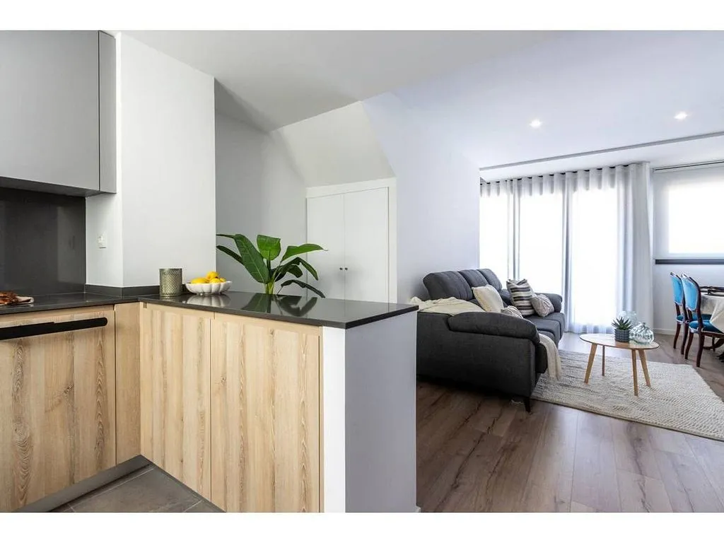 Köök - Duplex with Terrace in Vallparadís