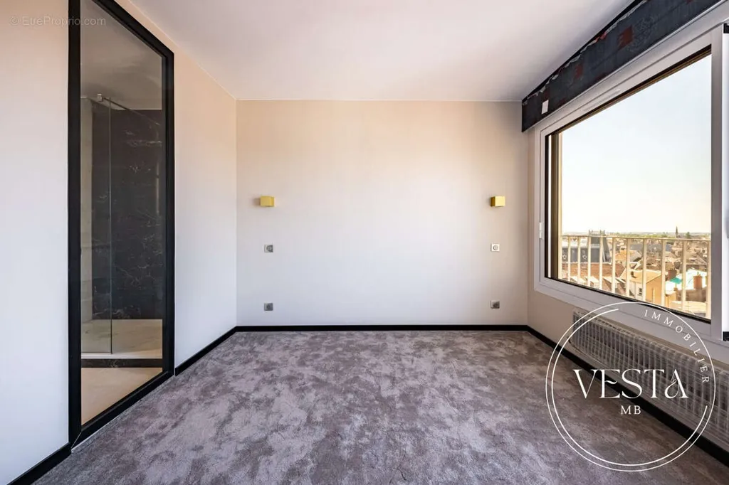 Pièces - Appartement avec Vue Panoramique sur Dijon