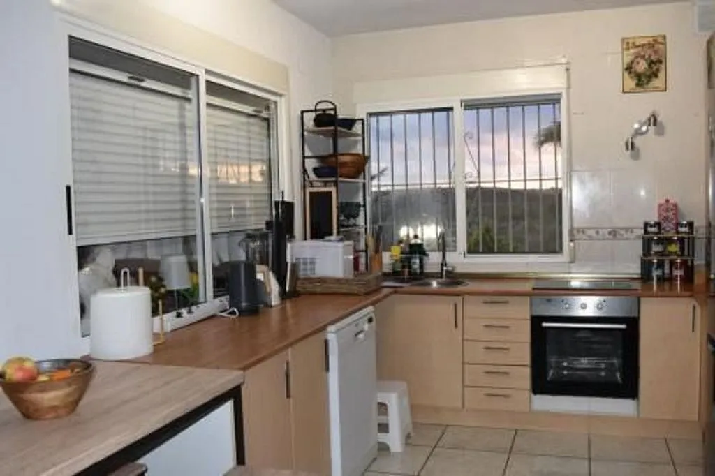Cuisine - Rustic Villa with Sea View in Montnegre