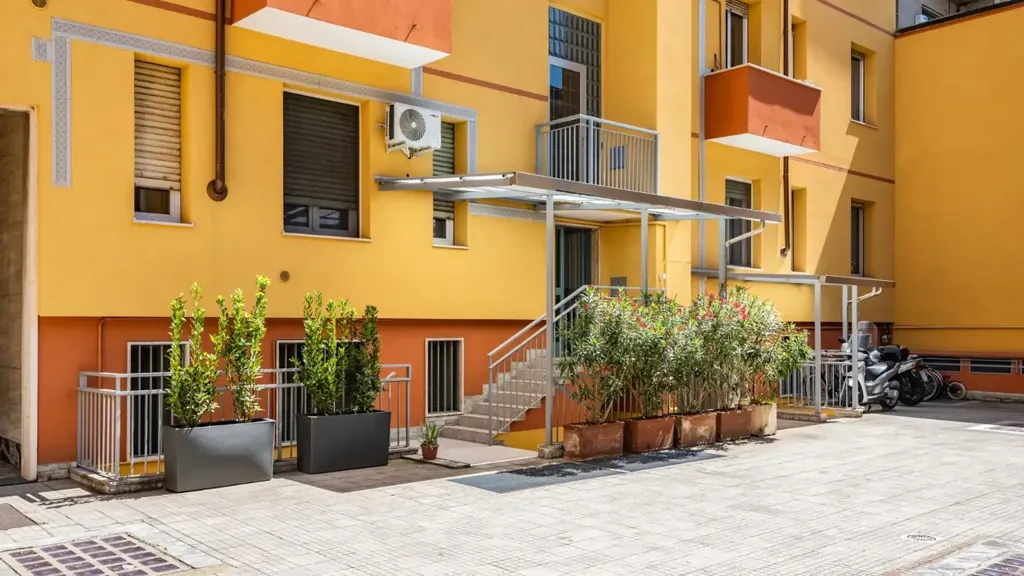 Aed - Contemporary Flat with Balcony in Milan
