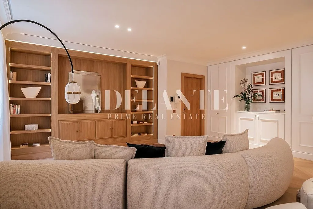 Elutuba - Contemporary Flat with Botanical Gardens View in Madrid