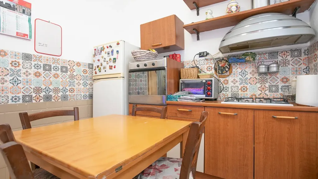 Söögituba - Central Apartment with Balcony in Genoa