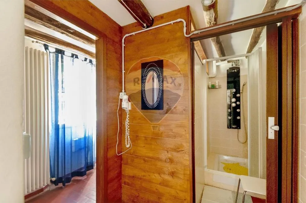 Vannitoad - Historic Villa with Private Park in Valsamoggia