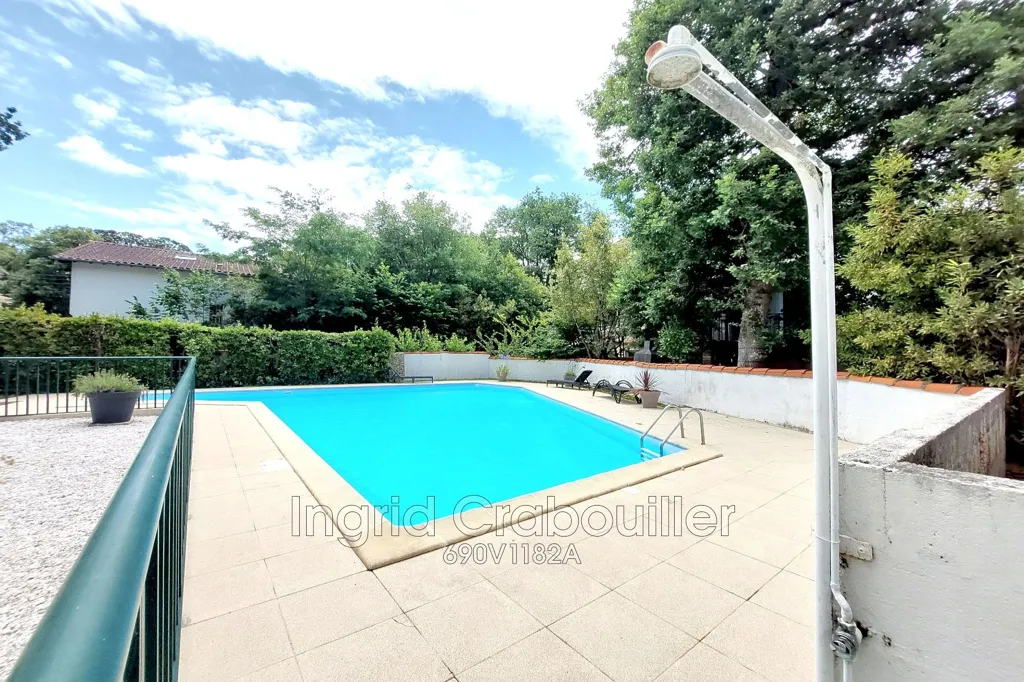 Pool - Apartment with Pool near Royan Beaches