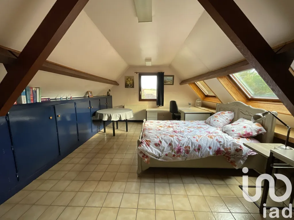 Magamistoad - House with Commercial Space in Berchères-sur-Vesgre