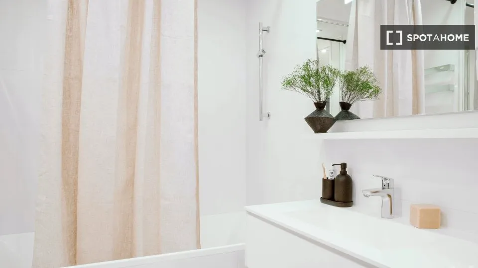 Bagni - 2-Bedroom Apartment in Legendre-Lévis, Paris