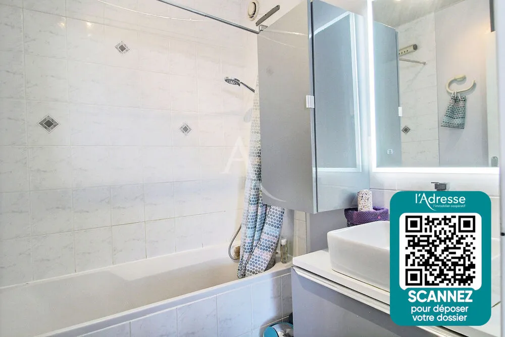 Vannitoad - Bright Studio with View in La Villeparc