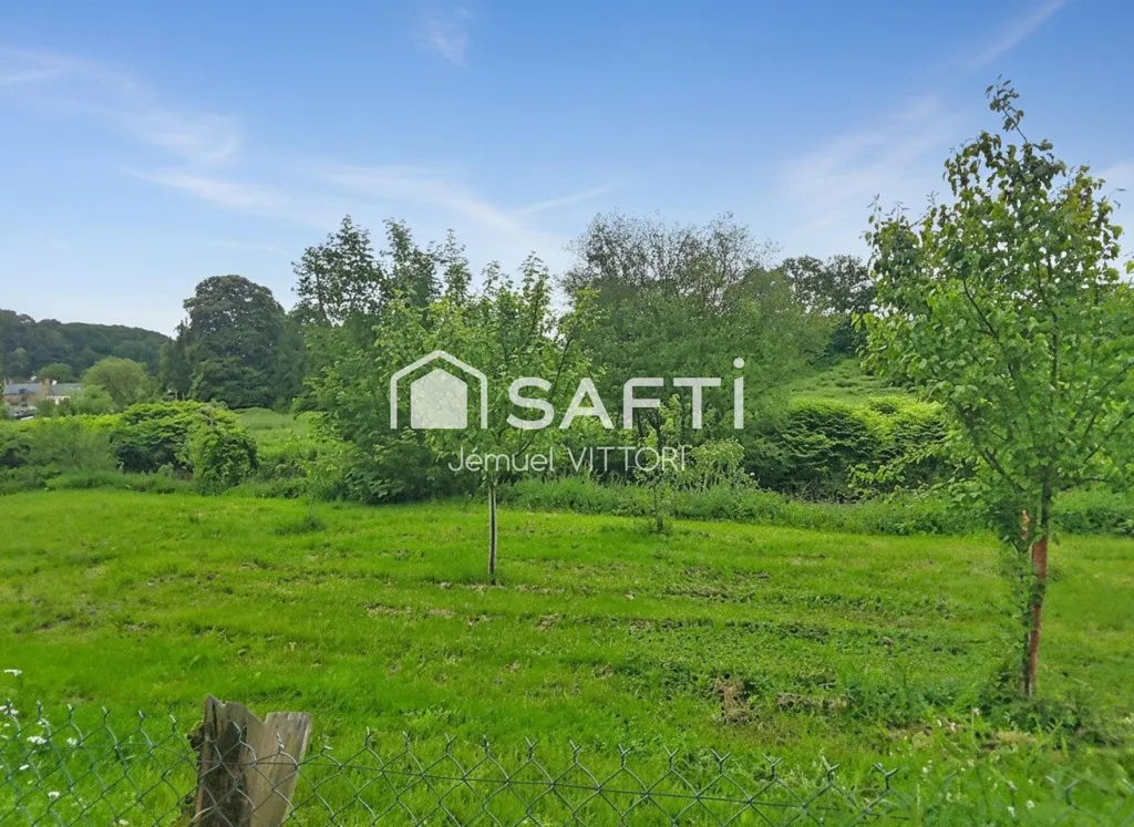 Aed - House with River View in Chailland