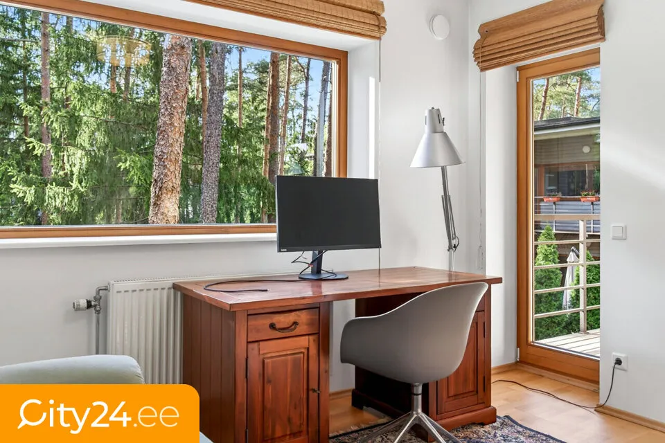 Bureau - Apartment with Balcony in Nõmme, Tallinn