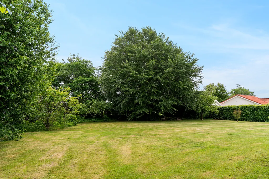 Aed - Historic Villa with Garden in Aulum