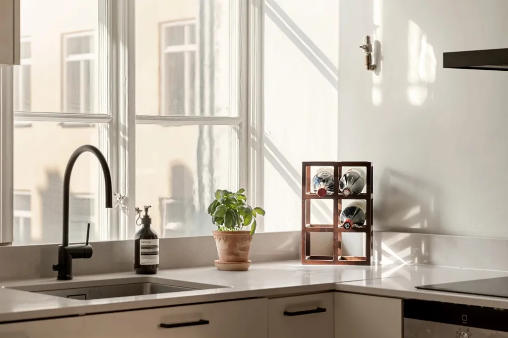 Köök - Modern Flat with South-Facing Balcony in Södermalm