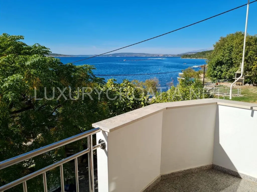 Balcon - Seafront House with Terrace in Posedarje