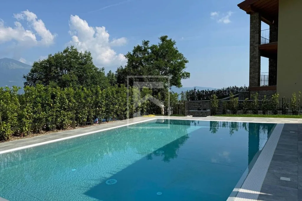 Bassein - Villa with Pool Under Construction in Tignale