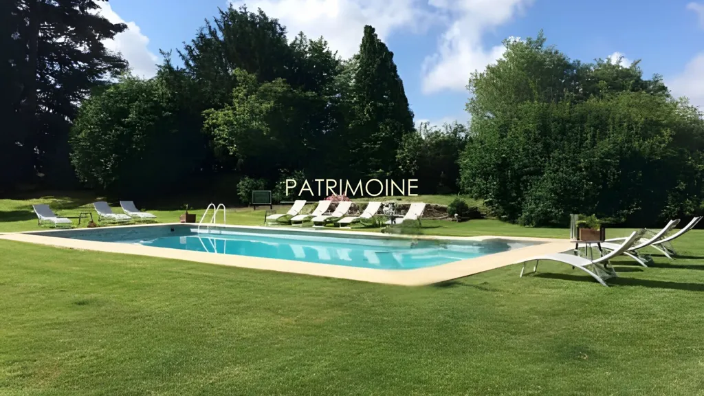 Bassein - 13th Century Manor with Pool in Rambouillet