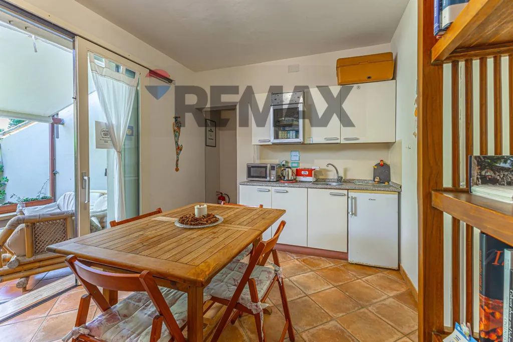 Dining Room - B&B Apartment with Terrace in Stintino