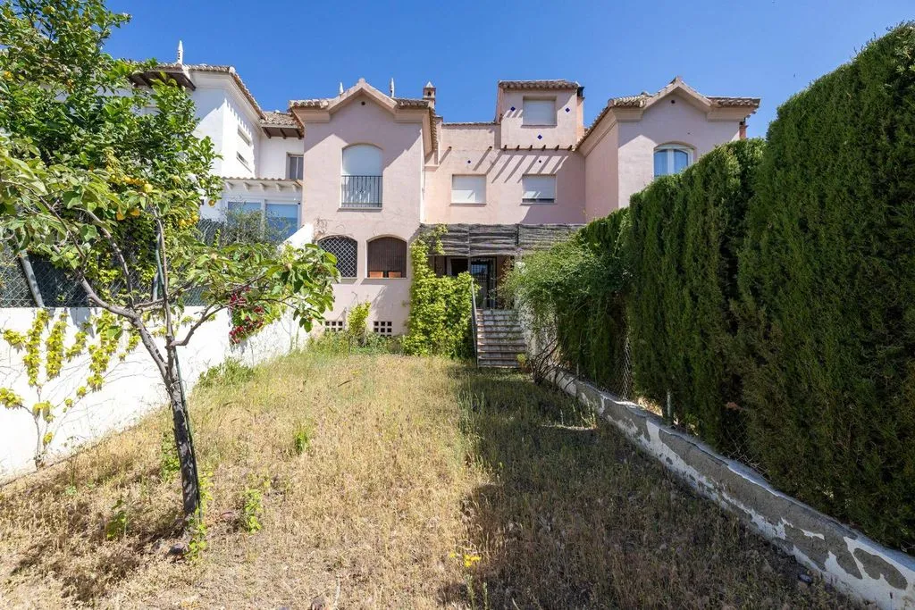Aed - Luxury House with Pool in Granada