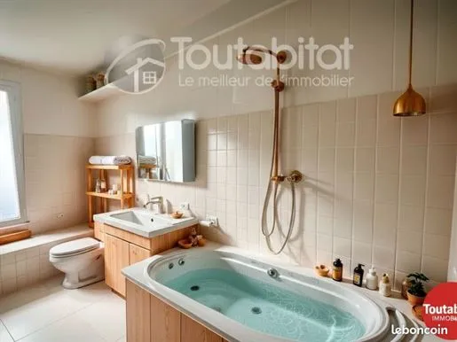 Salles de bain - Appartement 5 Pièces + Studio Indépendant au Cœur de la Ville