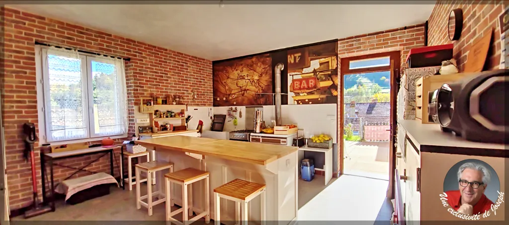 Cuisine - Maison individuelle avec terrasse à Accons